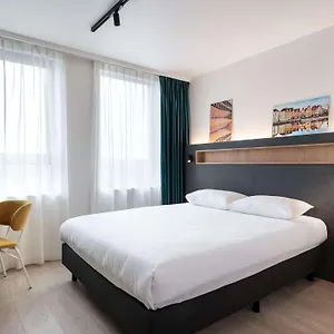 *** Otel Adagio Access Centrum Dampoort Belçika