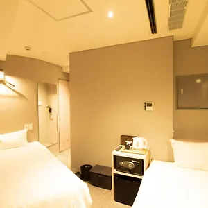 S-presso North 3*, Osaka Giappone